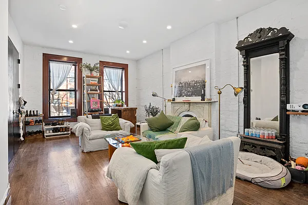 Rented by Douglas Elliman | media 10