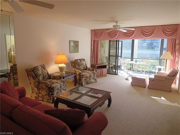 5th image of 4718 SW 12th Pl APT 103