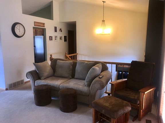 5th image of 3943 Fieldcrest Dr