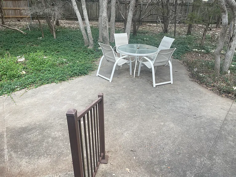 116 Forest Trl — Photo 2