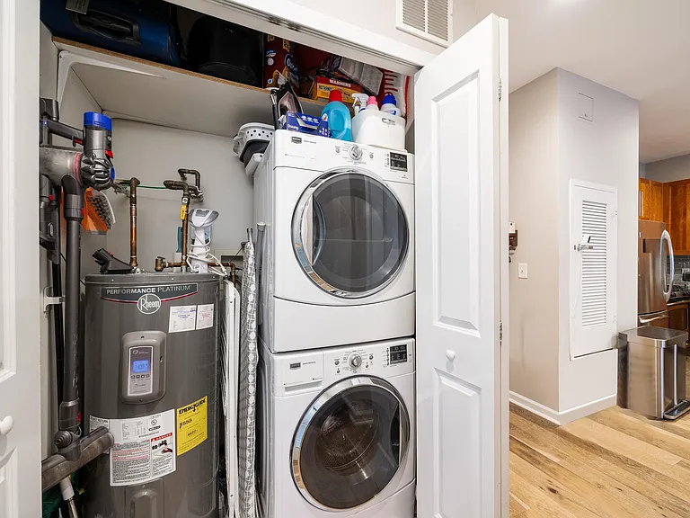 1100 Adams St #316 — Photo 12