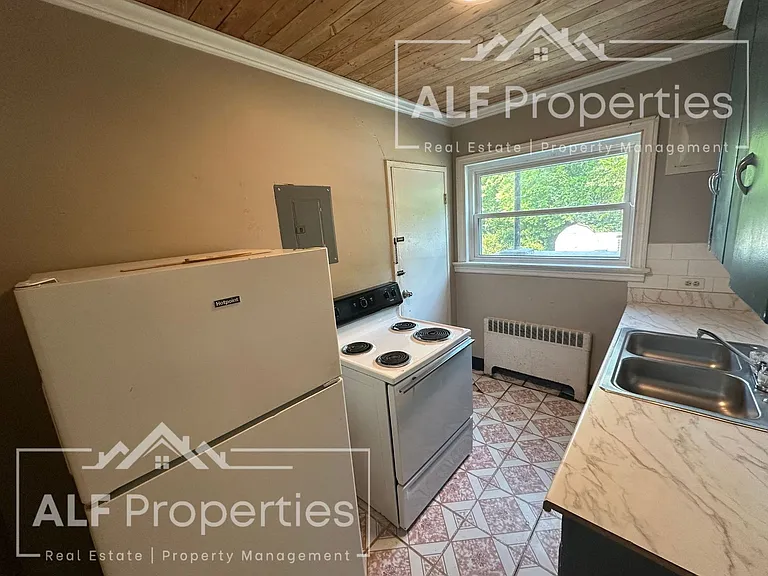 1301 S 10th St #2 — Photo 7