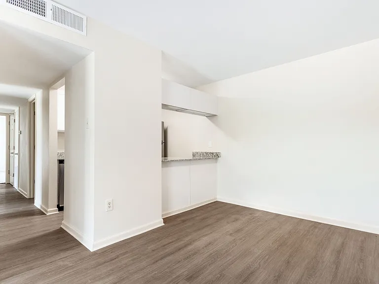 Acadia Park Apartments — Photo 31