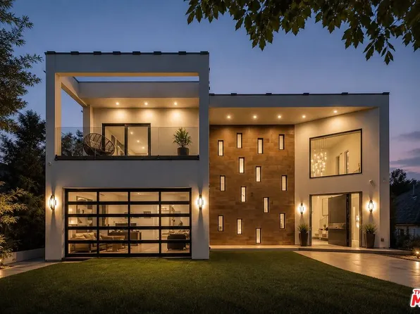 12443 W Sunset Blvd, Los Angeles, CA 90049