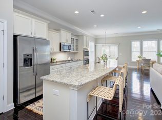 9027 Inverness Bay Rd, Charlotte, NC 28278