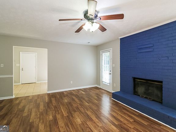 3rd image of 8605 Collins Dr