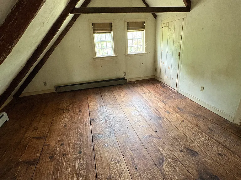61 Old Usquepaugh Rd — Photo 13