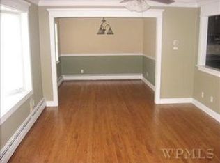 12 Old Farms Rd, Poughkeepsie, NY 12603