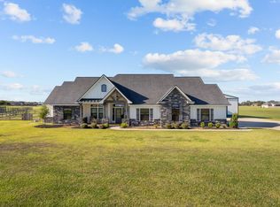 756 Angus Trl, Angleton, TX 77515