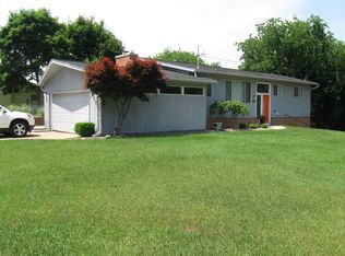 4021 Keeweenaw Dr NE, Grand Rapids, MI