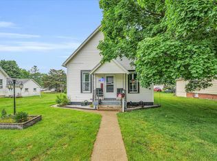 111 N Wood St, Gibson City, IL 60936