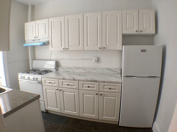 2nd image of 48-12 46th St #2G