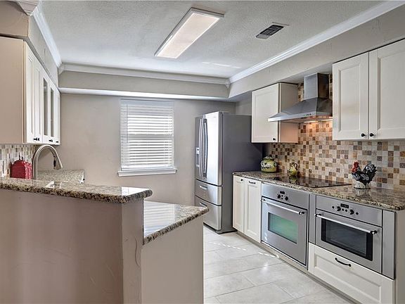 5th image of 2312 Glen Forest Ln