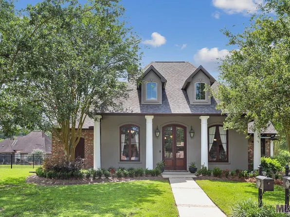 12377 Oak Brook Dr, Geismar, LA 70734