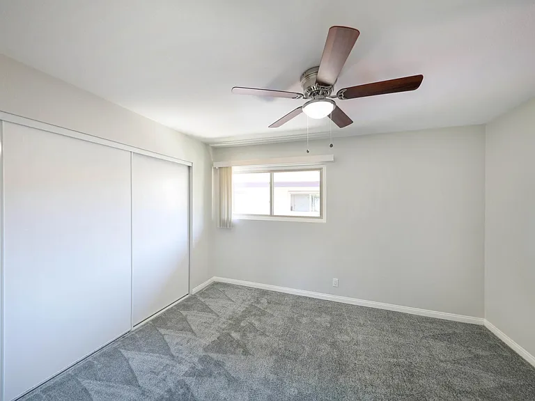 Villa Azusa Apartments — Photo 8