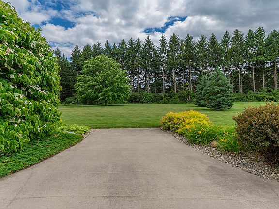 4th image of 3120 Ravenwood Ct