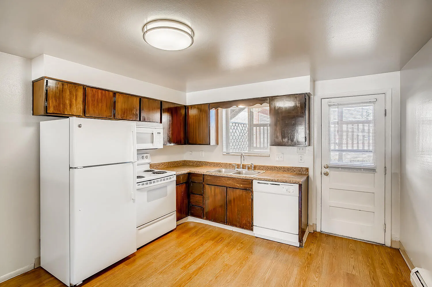 2 bed, 750 sqft, $1,640 — Photo 4