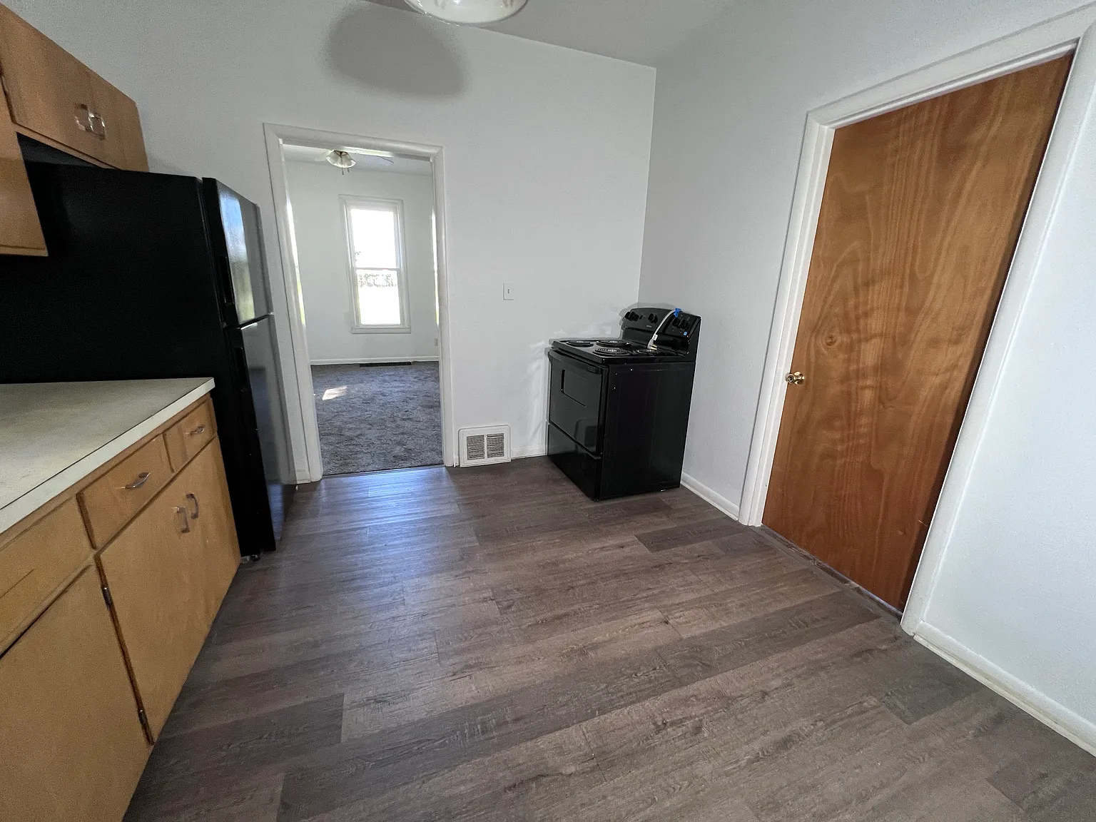 2 bed, 680 sqft, $1,100 — Photo 3
