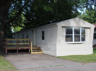 606 Division St W, BROWNTON, MN 55312