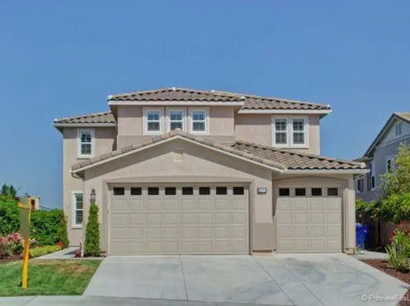 1079 Vista Pointe Blvd, Oceanside, CA 92057