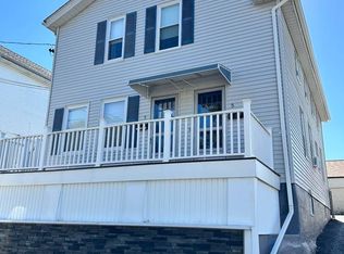 5 Williams Ave, East Providence, RI 02914