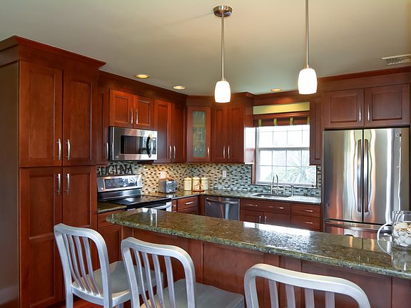 2nd image of 88 Saint Andrews Cir