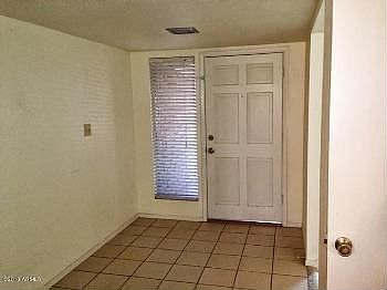 3rd image of 1324 W Medina Ave