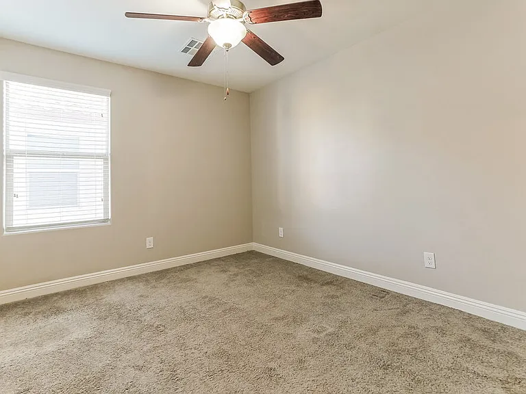1949 N Arroya — Photo 14