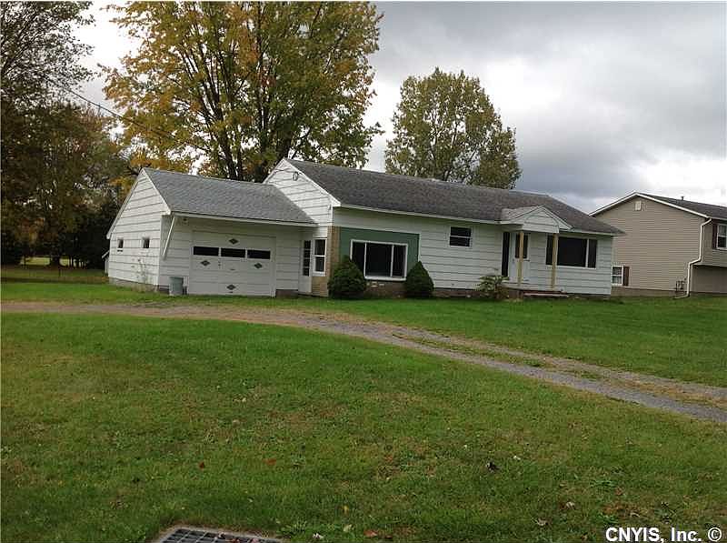 2nd image of 6896 E Taft Rd