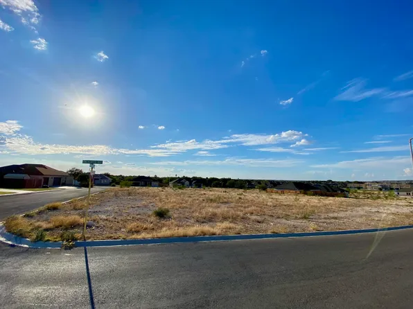 514 Enchanted Way #6, Del Rio, TX 78840