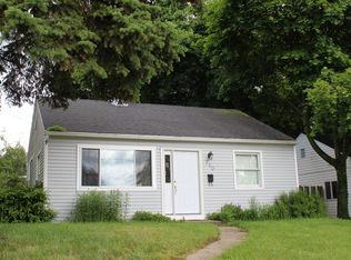 740 Emerald Ave NE, Grand Rapids, MI