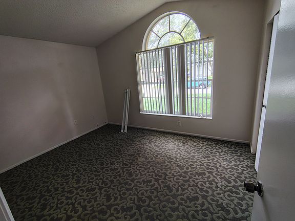 4th image of 1816 Ellington Ct