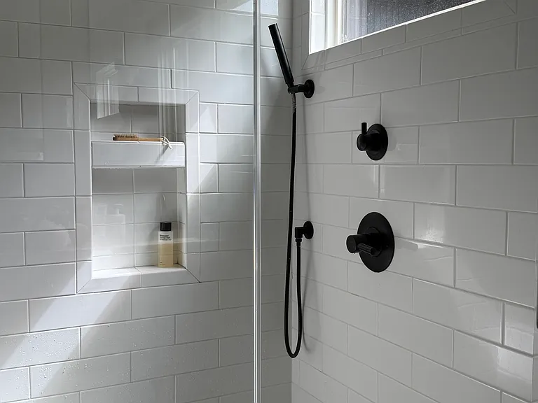 242 N Almenar Dr — Photo 20