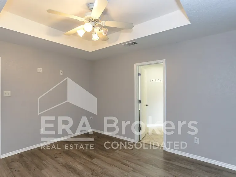 1614 Twisted Oak Dr #TWISTEDOAK1614 — Photo 13