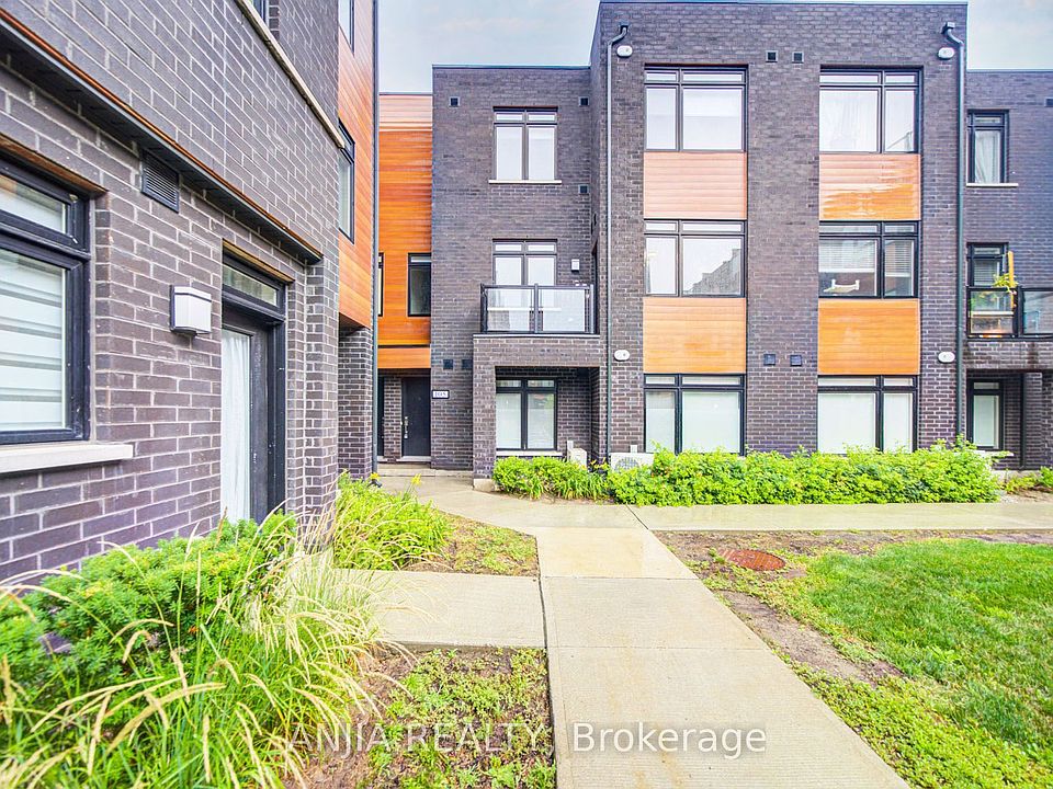 1st image of 370D Red Maple Rd #105