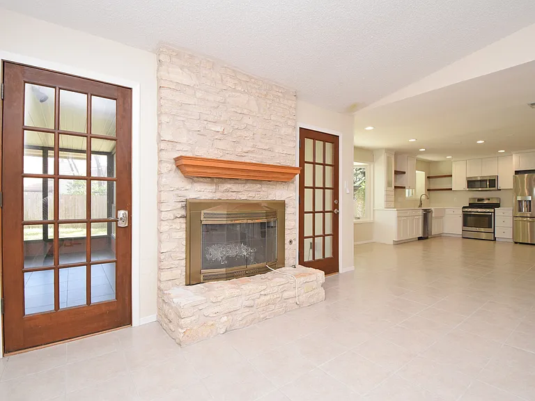12005 Cabana Ln — Photo 4