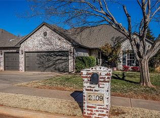 2109 Pine View Ter, Edmond, OK 73003