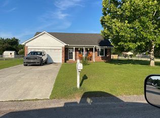 102 Partridge Rd, Fayetteville, NC 28306