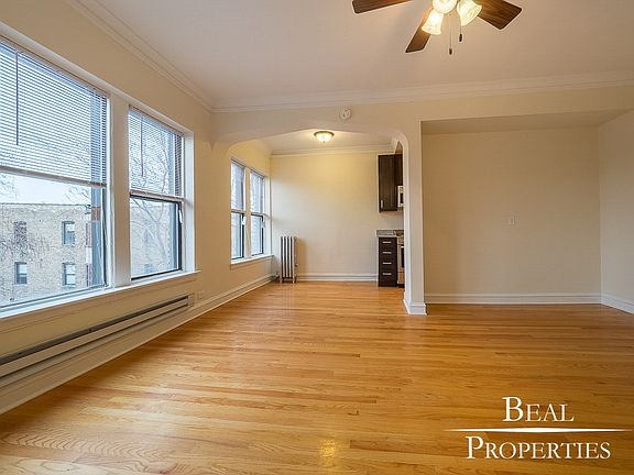 2nd image of 4614 N Paulina St APT 208