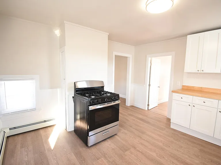 174 Main Rd #2 — Photo 5