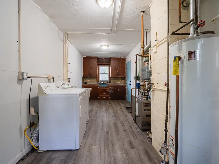 21801 Grand Lake St — Photo 14