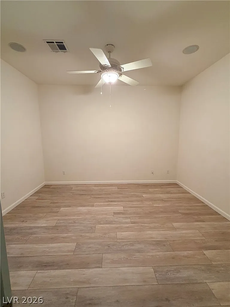 4 bed, 2.0 bath, 2217 sqft, $2,500 — Photo 4