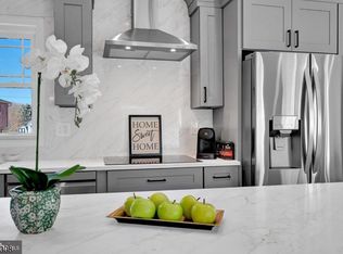 30 Meriline Ave, Lawrence Township, NJ 08648