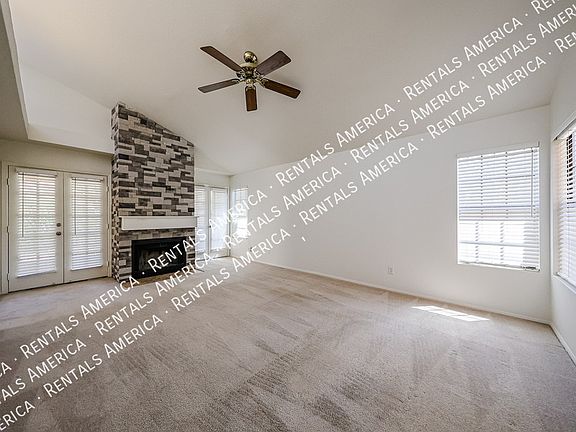 4th image of 636 N Cathy Ct