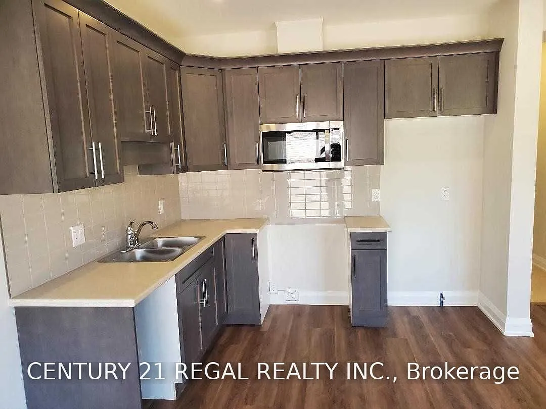 3 bed, $2,299 — Photo 2