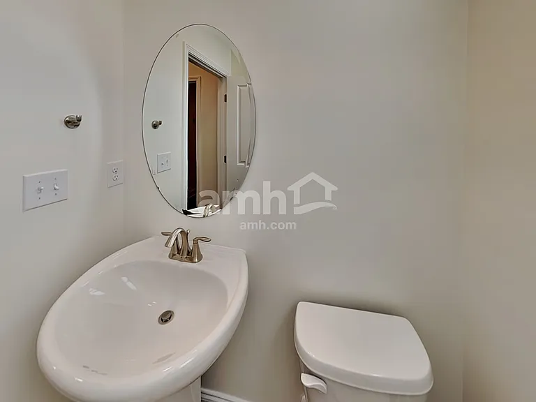 5327 Trust Dr — Photo 9