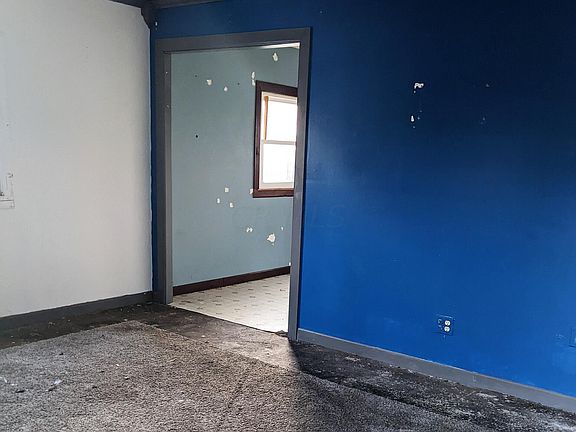 5th image of 2765 Grasmere Ave