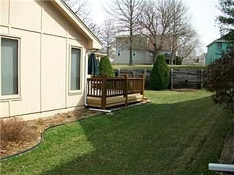 5th image of 409 NW Timberbrooke Dr