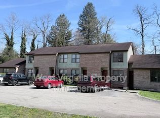82 Beagle Club Rd APT 16, Jumping Branch, WV 25969