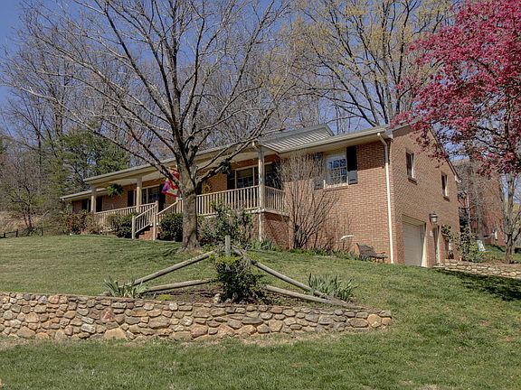 2nd image of 3436 Canter Cir